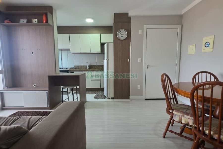Apartamento com 57m², 2 dormitórios, 1 vaga, no bairro Santa Lúcia em Caxias do Sul para Comprar