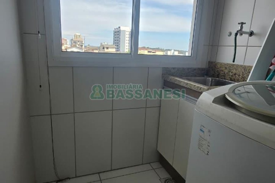 Apartamento com 57m², 2 dormitórios, 1 vaga, no bairro Santa Lúcia em Caxias do Sul para Comprar