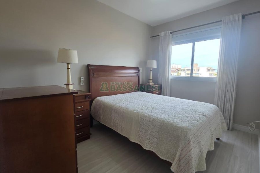 Apartamento com 57m², 2 dormitórios, 1 vaga, no bairro Santa Lúcia em Caxias do Sul para Comprar