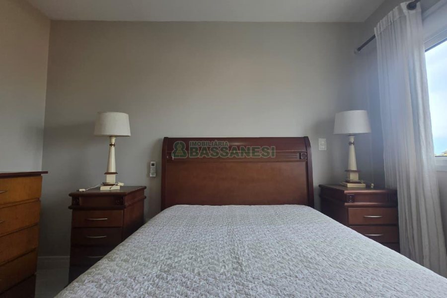 Apartamento com 57m², 2 dormitórios, 1 vaga, no bairro Santa Lúcia em Caxias do Sul para Comprar