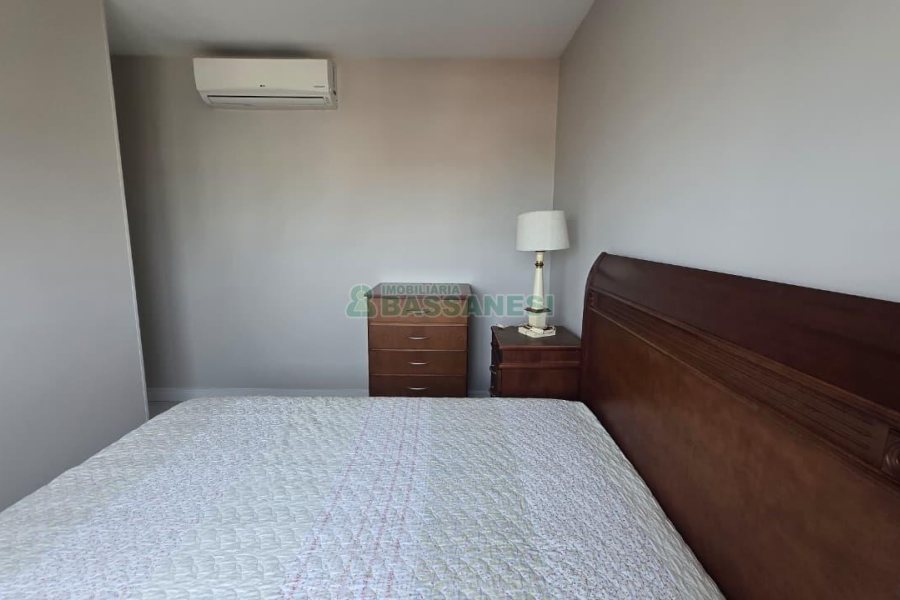 Apartamento com 57m², 2 dormitórios, 1 vaga, no bairro Santa Lúcia em Caxias do Sul para Comprar