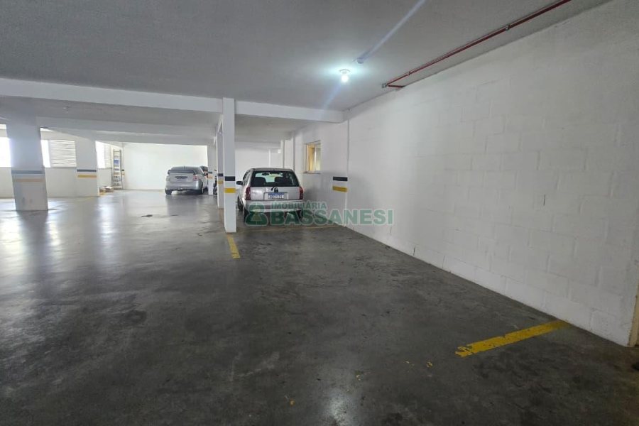 Apartamento com 57m², 2 dormitórios, 1 vaga, no bairro Santa Lúcia em Caxias do Sul para Comprar