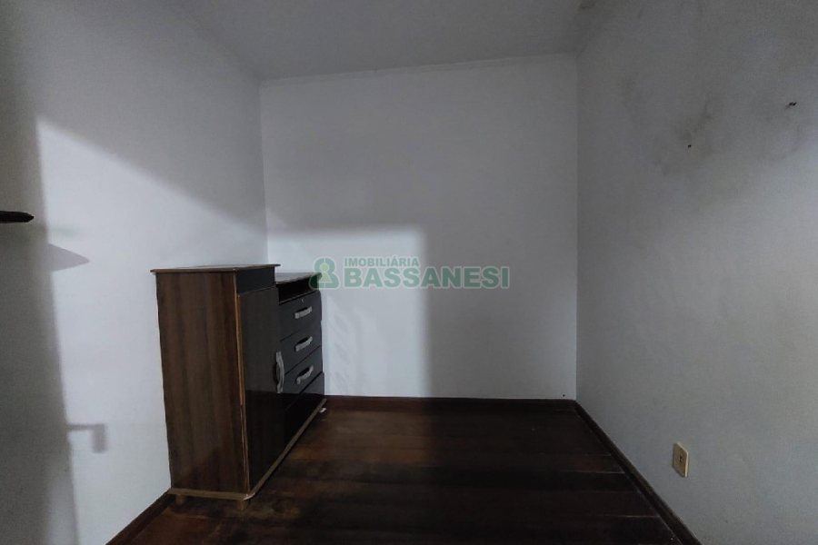 Apartamento com 140m², 3 dormitórios, 2 vagas, no bairro Lourdes em Caxias do Sul para Alugar