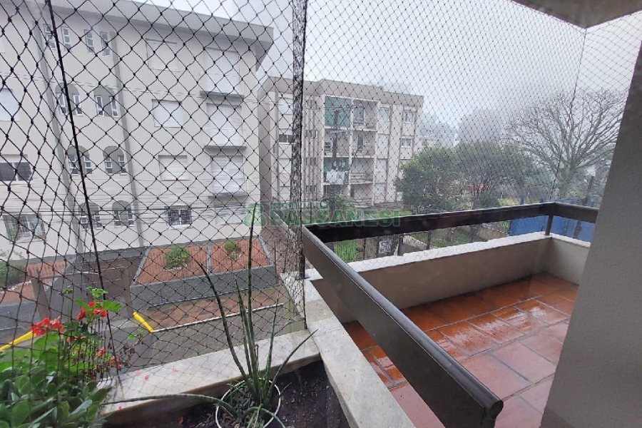 Apartamento com 140m², 3 dormitórios, 2 vagas, no bairro Lourdes em Caxias do Sul para Alugar