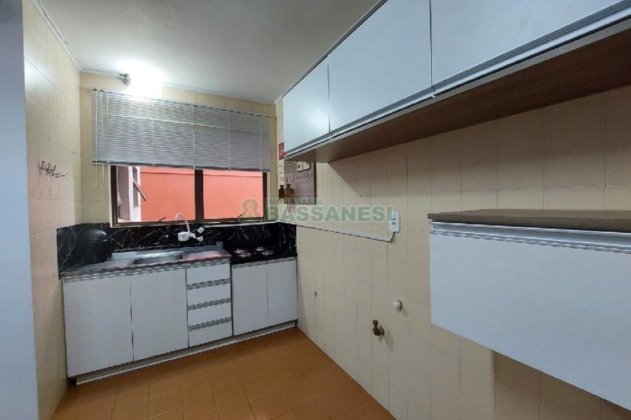 Apartamento com 140m², 3 dormitórios, 2 vagas, no bairro Lourdes em Caxias do Sul para Alugar