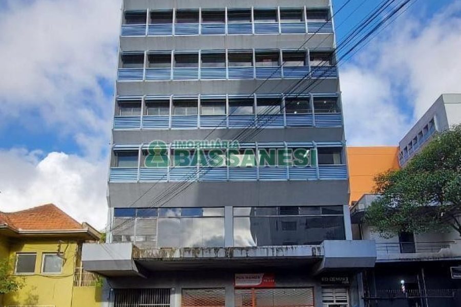 Sala com 78m², no bairro Centro em Caxias do Sul para Alugar