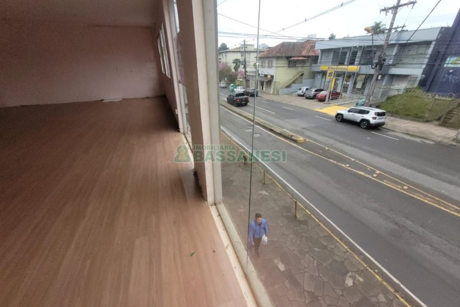 Sala com 55m², no bairro Cruzeiro em Caxias do Sul para Alugar