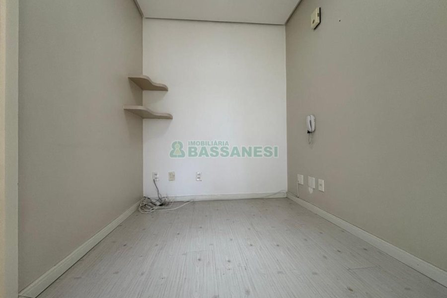 Sala com 35m², no bairro São Pelegrino em Caxias do Sul para Alugar