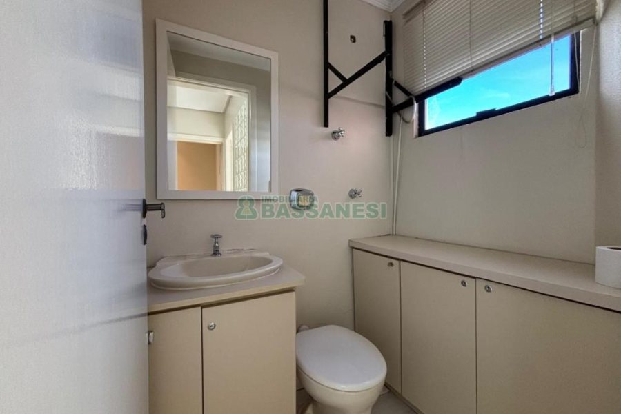 Sala com 35m², no bairro São Pelegrino em Caxias do Sul para Alugar