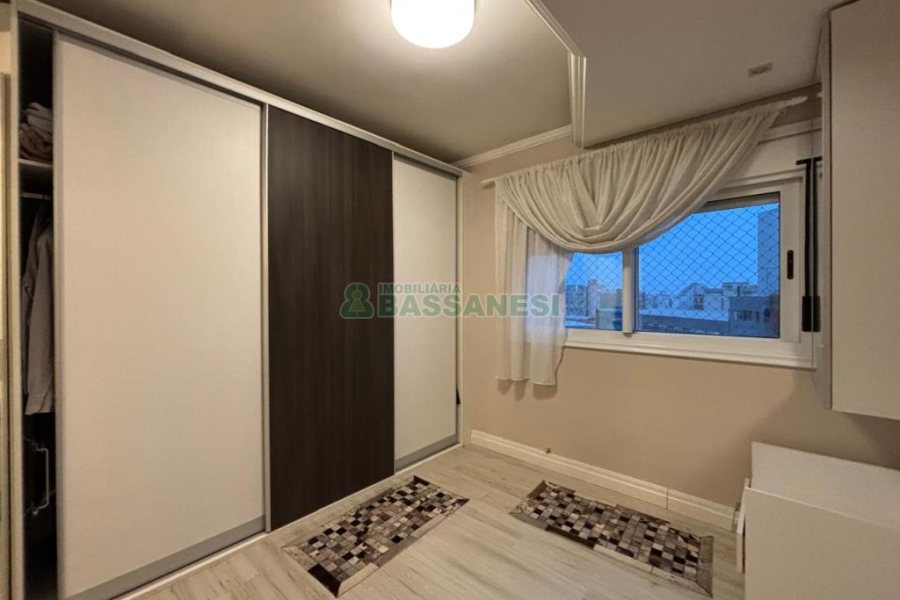Apto Mobiliado com 98m², 2 dormitórios, 1 vaga, no bairro São Pelegrino em Caxias do Sul para Alugar