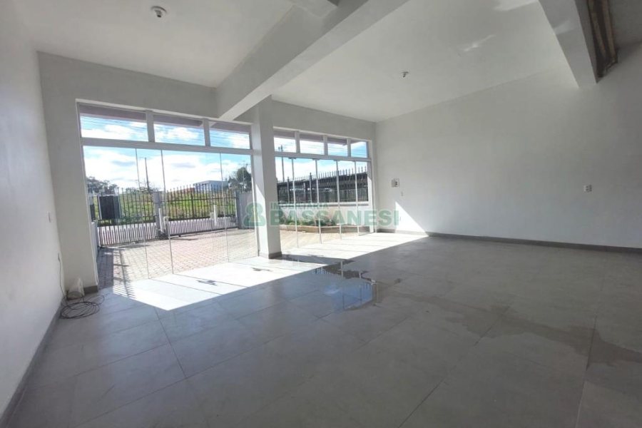 Loja com 100m², no bairro São Ciro em Caxias do Sul para Alugar
