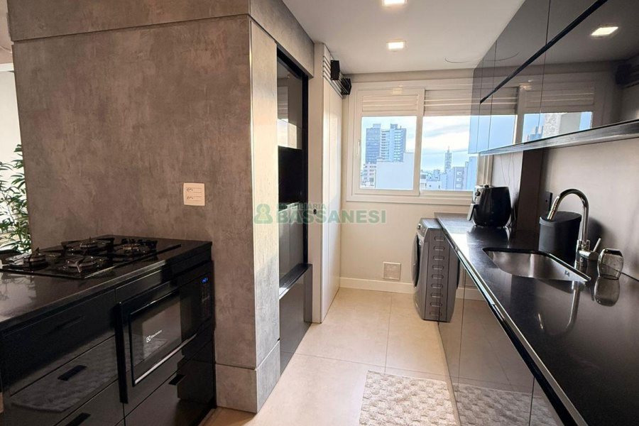 Apto Mobiliado com 85m², 2 dormitórios, 2 vagas, no bairro Exposição em Caxias do Sul para Alugar