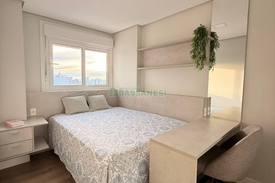 Apto Mobiliado com 85m², 2 dormitórios, 2 vagas, no bairro Exposição em Caxias do Sul para Alugar