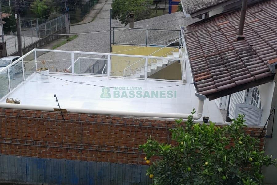 Casa com 164m², 3 dormitórios, 1 vaga, no bairro Bela Vista em Caxias do Sul para Comprar