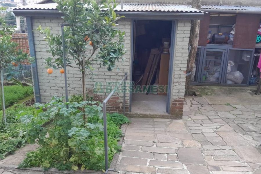 Casa com 164m², 3 dormitórios, 1 vaga, no bairro Bela Vista em Caxias do Sul para Comprar