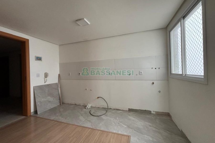Apartamento com 68m², 2 dormitórios, 1 vaga, no bairro Vila Verde em Caxias do Sul para Alugar