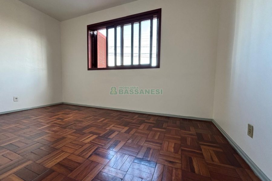 Casa com 100m², 3 dormitórios, no bairro Floresta em Caxias do Sul para Alugar
