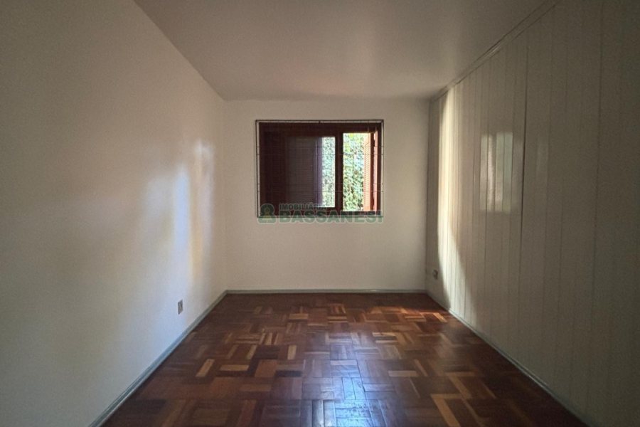 Casa com 100m², 3 dormitórios, no bairro Floresta em Caxias do Sul para Alugar