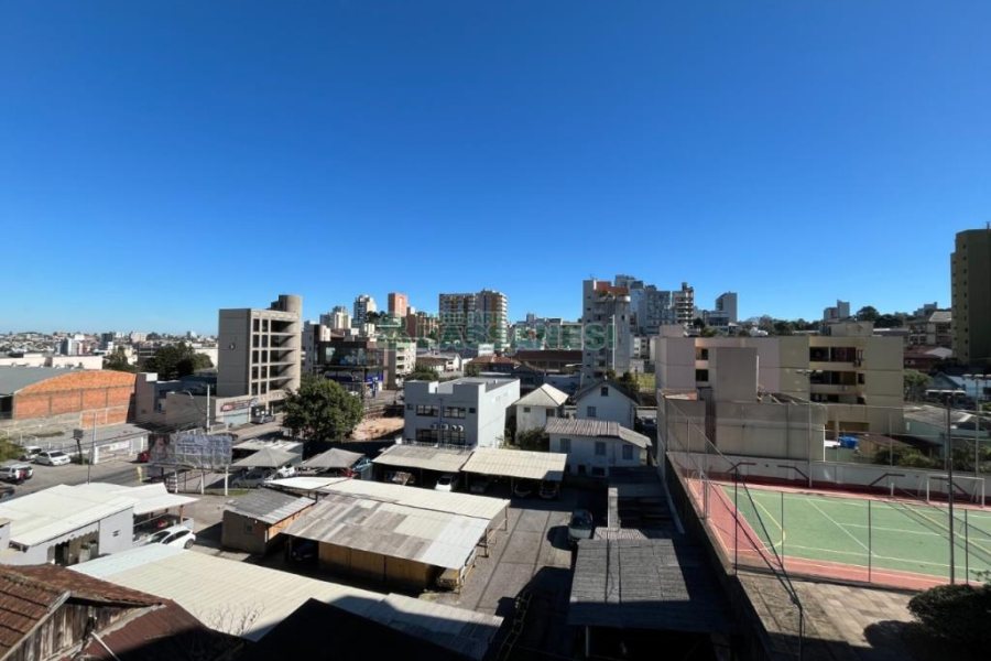 Apartamento com 106m², 3 dormitórios, 1 vaga, no bairro Centro em Caxias do Sul para Comprar