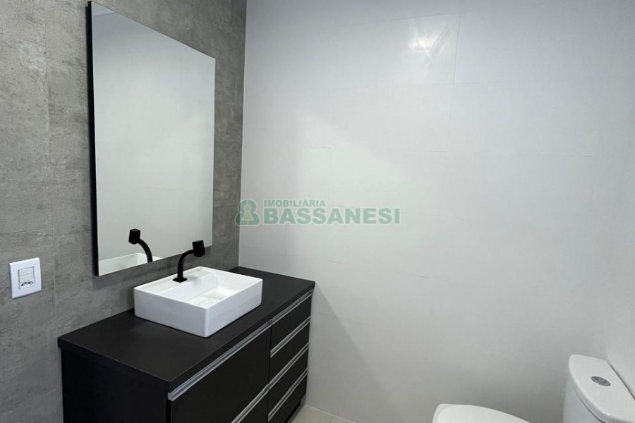 Apartamento com 106m², 3 dormitórios, 1 vaga, no bairro Centro em Caxias do Sul para Comprar