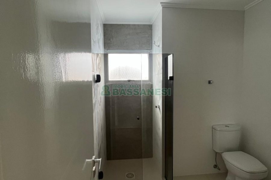 Apartamento com 106m², 3 dormitórios, 1 vaga, no bairro Centro em Caxias do Sul para Comprar