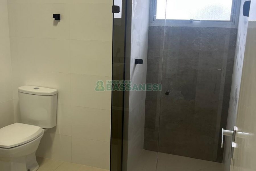 Apartamento com 106m², 3 dormitórios, 1 vaga, no bairro Centro em Caxias do Sul para Comprar