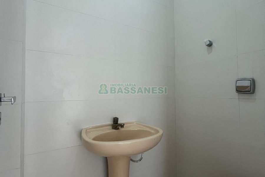 Apartamento com 106m², 3 dormitórios, 1 vaga, no bairro Centro em Caxias do Sul para Comprar