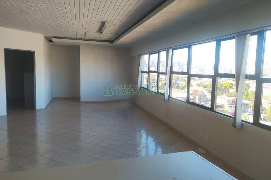 Sala com 288m², no bairro Santa Catarina em Caxias do Sul para Alugar