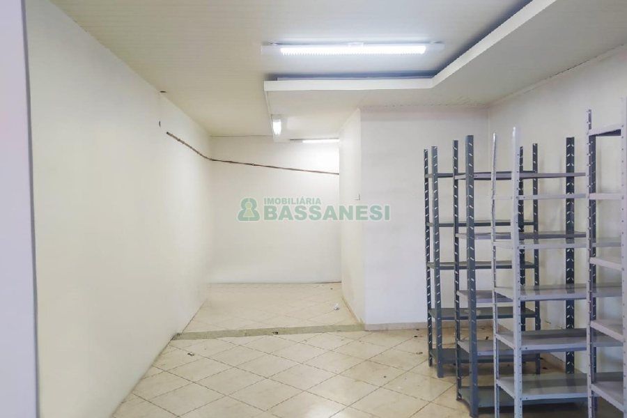 Sala com 288m², no bairro Santa Catarina em Caxias do Sul para Alugar