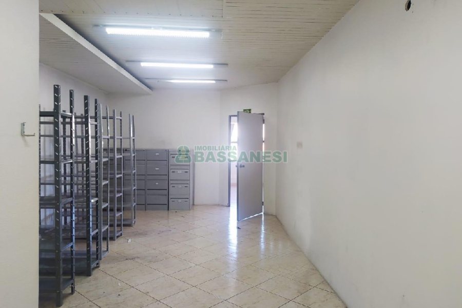 Sala com 288m², no bairro Santa Catarina em Caxias do Sul para Alugar