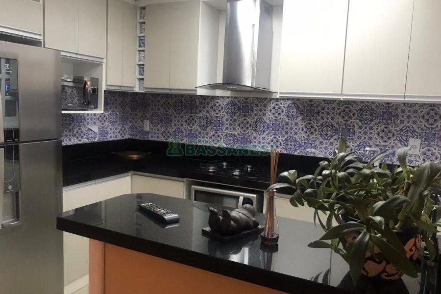 Apartamento com 57m², 2 dormitórios, no bairro Centro em Caxias do Sul para Comprar