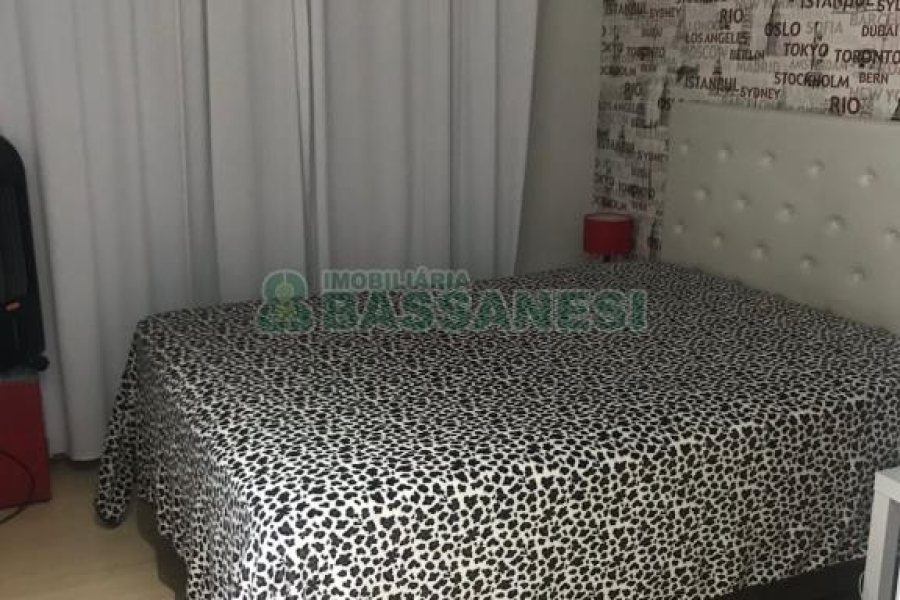 Apartamento com 57m², 2 dormitórios, no bairro Centro em Caxias do Sul para Comprar