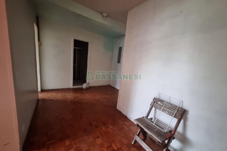 Apartamento com 100m², 2 dormitórios, no bairro São Leopoldo em Caxias do Sul para Alugar