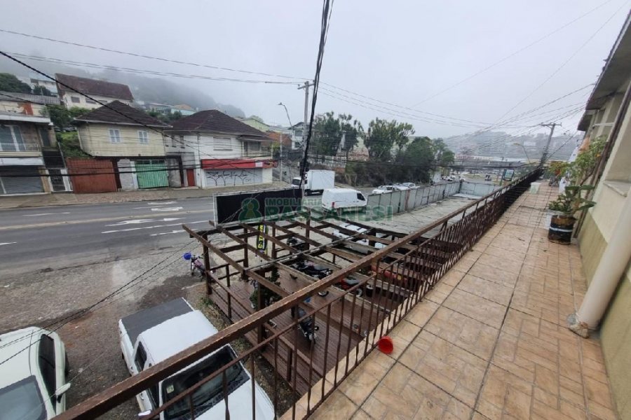 Apartamento com 100m², 2 dormitórios, no bairro São Leopoldo em Caxias do Sul para Alugar