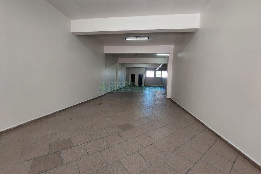 Loja com 172m², no bairro Centro em Caxias do Sul para Alugar