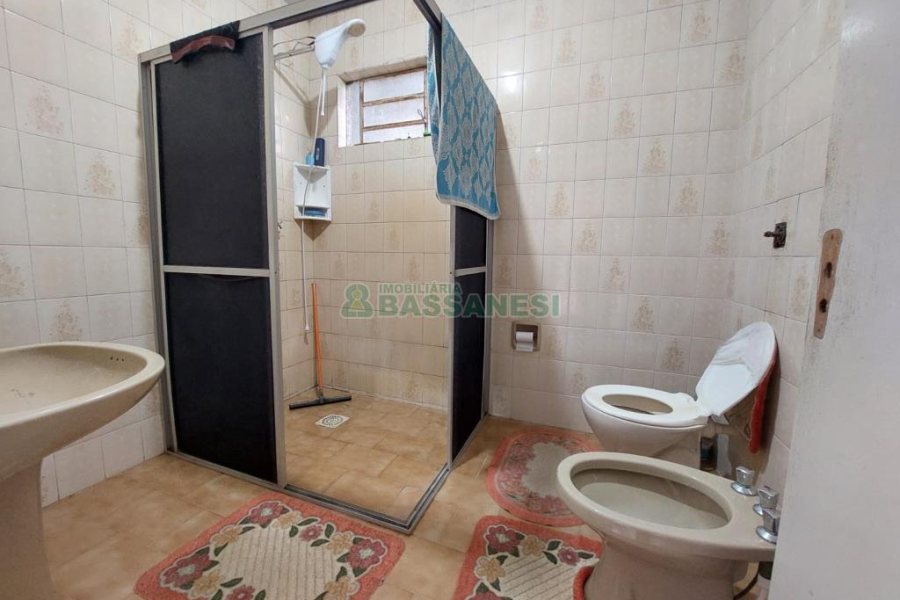 Chácara com 240000m², 4 dormitórios, no bairro Vila Cristina em Caxias do Sul para Comprar