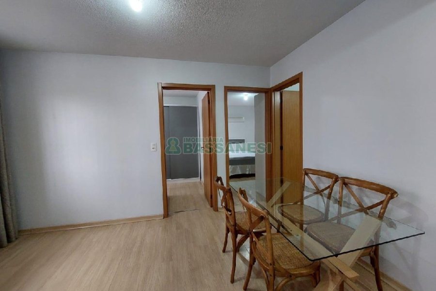 Apto Mobiliado com 70m², 2 dormitórios, 1 vaga, no bairro São Virgílio em Caxias do Sul para Alugar