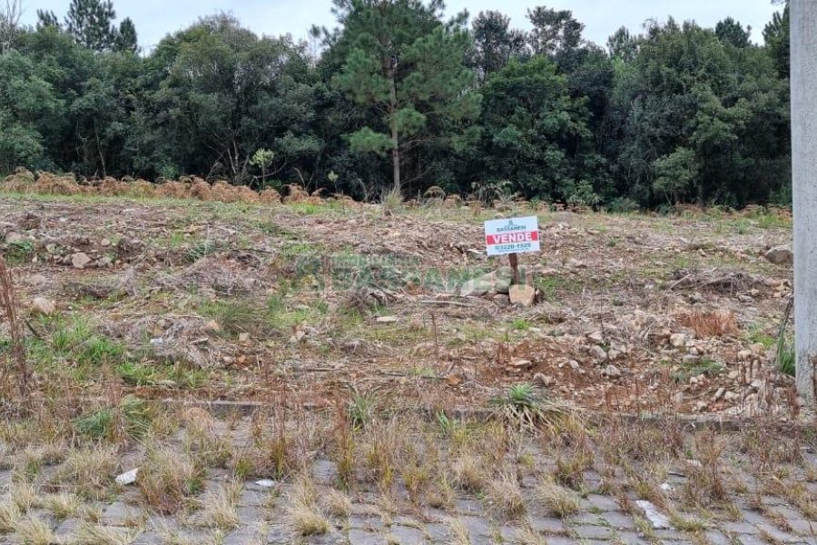 Terreno com 360m², no bairro Parada Cristal em Caxias do Sul para Comprar