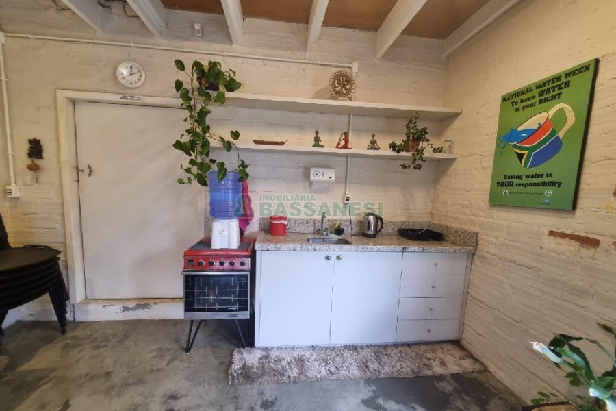 Casa Comercial com 112m², no bairro Centro em Caxias do Sul para Alugar