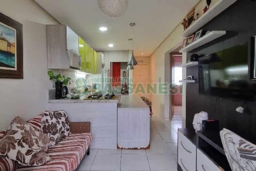 Apto Mobiliado com 52m², 2 dormitórios, 1 vaga, no bairro Esplanada em Caxias do Sul para Alugar