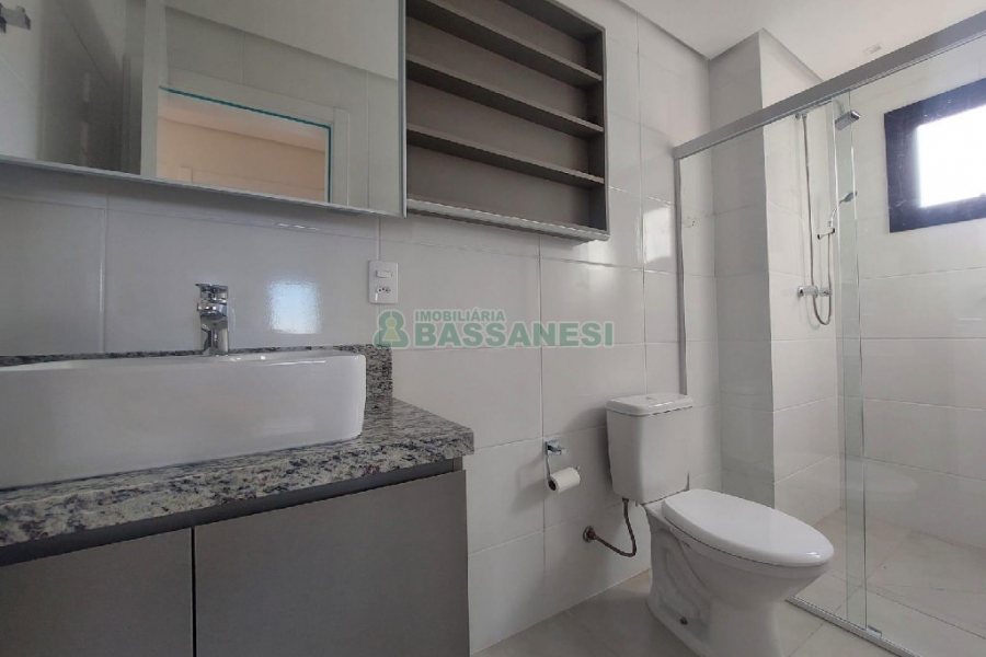 Apartamento com 72m², 2 dormitórios, 1 vaga, no bairro São Luiz em Caxias do Sul para Alugar