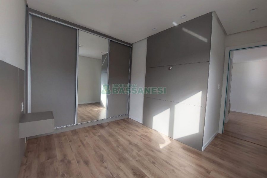 Apartamento com 72m², 2 dormitórios, 1 vaga, no bairro São Luiz em Caxias do Sul para Alugar