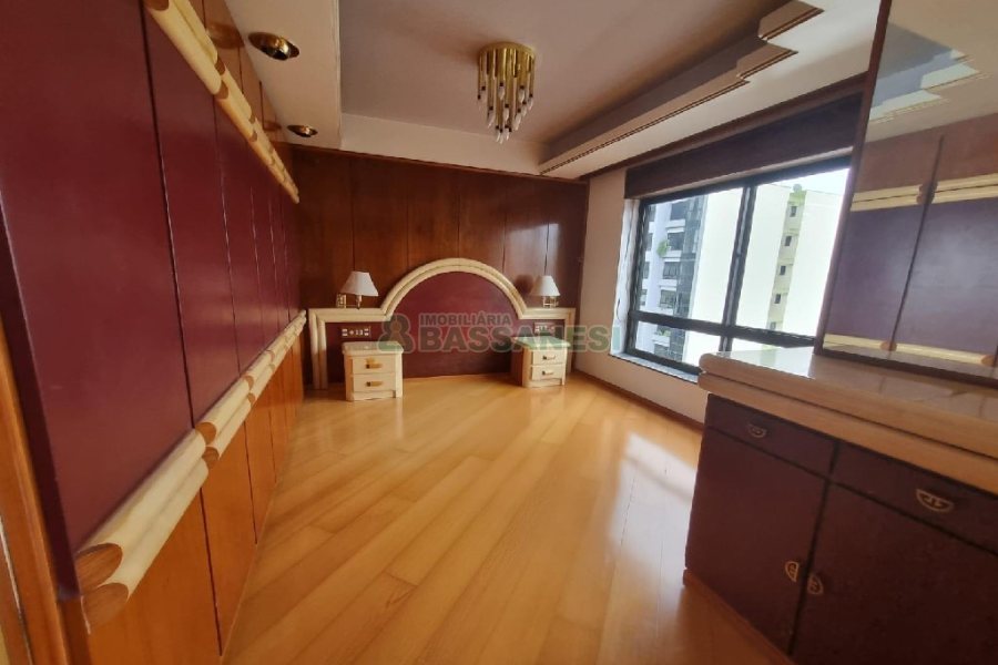 Apto/Cobertura com 540m², 3 dormitórios, 2 vagas, no bairro Centro em Caxias do Sul para Alugar