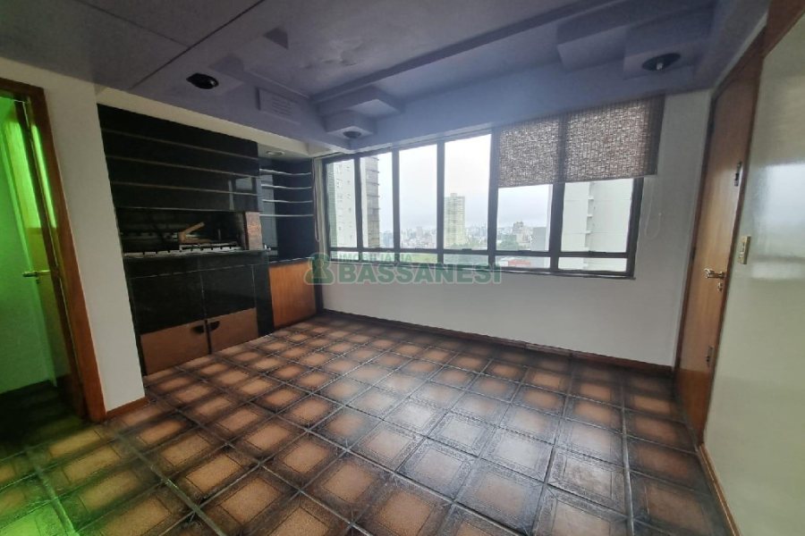 Apto/Cobertura com 540m², 3 dormitórios, 2 vagas, no bairro Centro em Caxias do Sul para Alugar