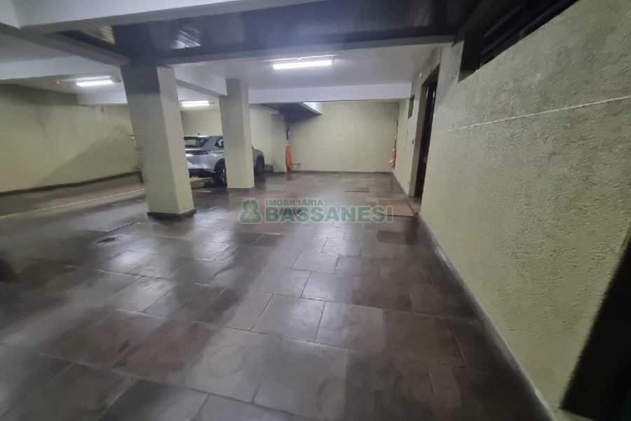 Apto/Cobertura com 540m², 3 dormitórios, 2 vagas, no bairro Centro em Caxias do Sul para Alugar