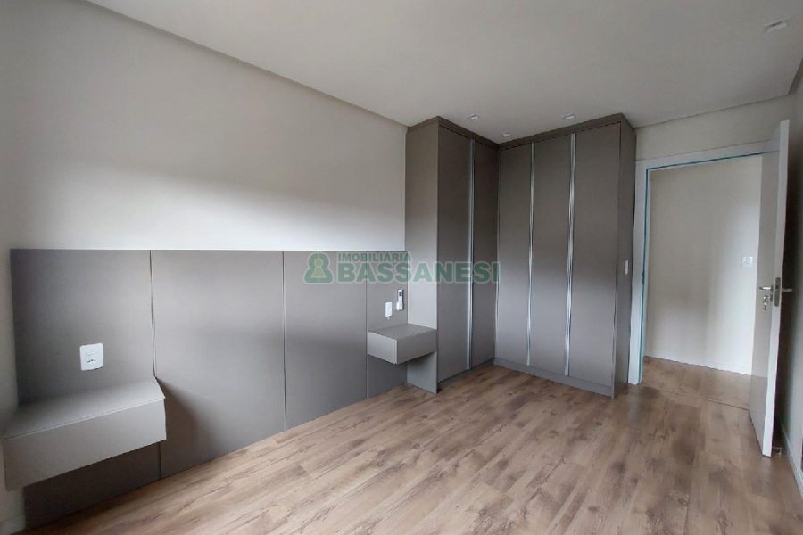 Apto Mobiliado com 77m², 2 dormitórios, 3 vagas, no bairro São Luiz em Caxias do Sul para Alugar
