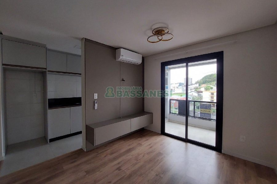 Apto Mobiliado com 77m², 2 dormitórios, 3 vagas, no bairro São Luiz em Caxias do Sul para Alugar