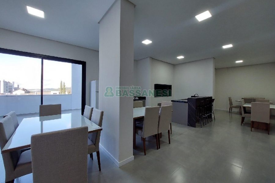 Apto Mobiliado com 77m², 2 dormitórios, 3 vagas, no bairro São Luiz em Caxias do Sul para Alugar