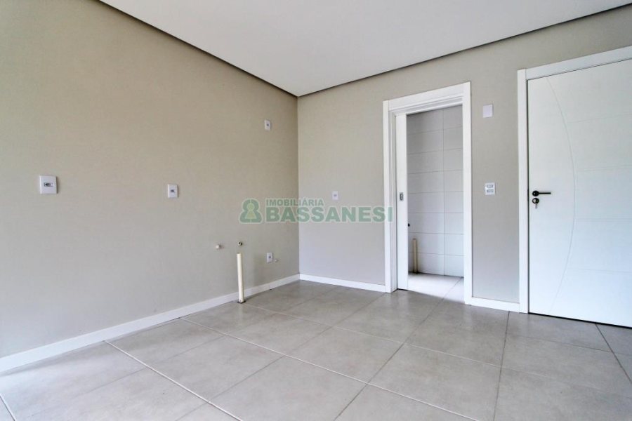 Apartamento com 59m², 2 dormitórios, 1 vaga, no bairro Forqueta em Caxias do Sul para Alugar