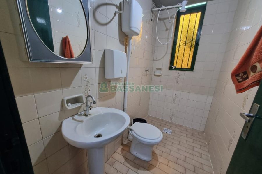 Loja com 115m², 2 vagas, no bairro Cristo Redentor em Caxias do Sul para Alugar